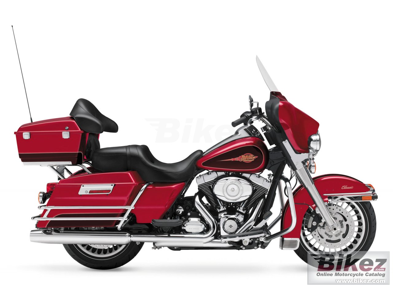 Big Harley-Davidson electra glide classic picture and wallpaper from Bikez.com